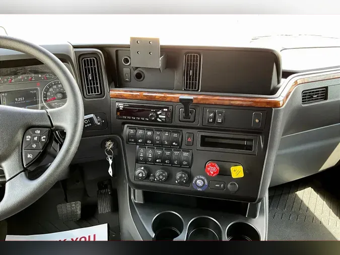 2021 INT LT625 6x4