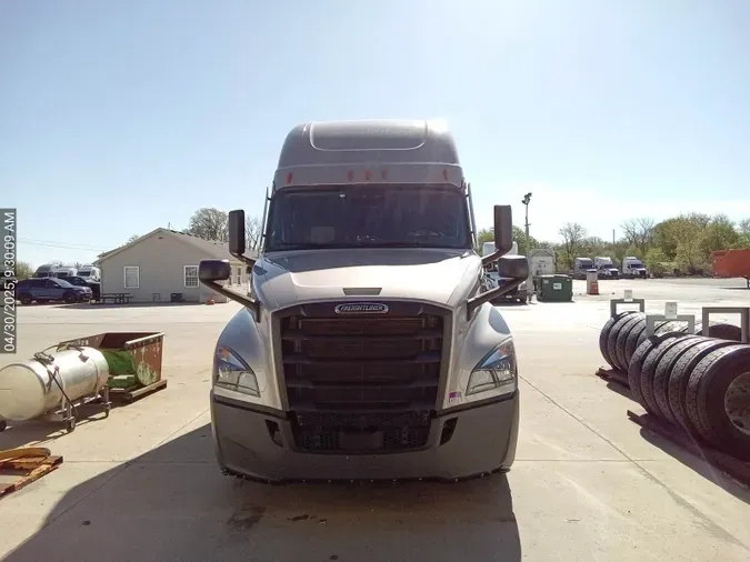2021 Freightliner Cascadia