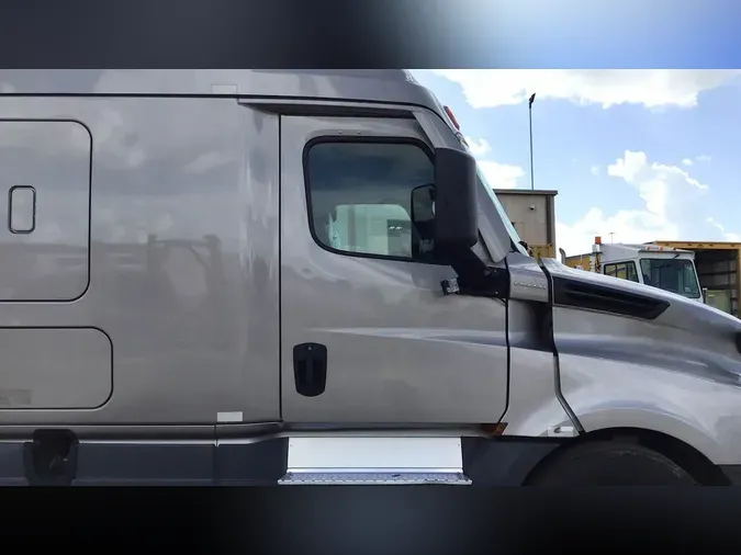 2021 Freightliner Cascadia