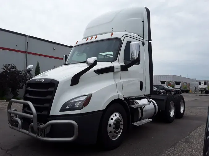 2020 FREIGHTLINER/MERCEDES NEW CASCADIA 116