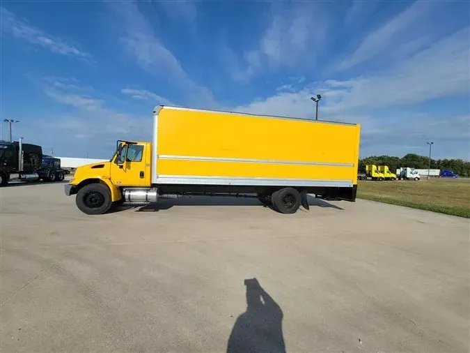 2018 INTERNATIONAL 4300