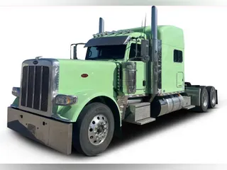 2023 Peterbilt 389