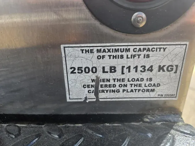 2016 Isuzu NRR