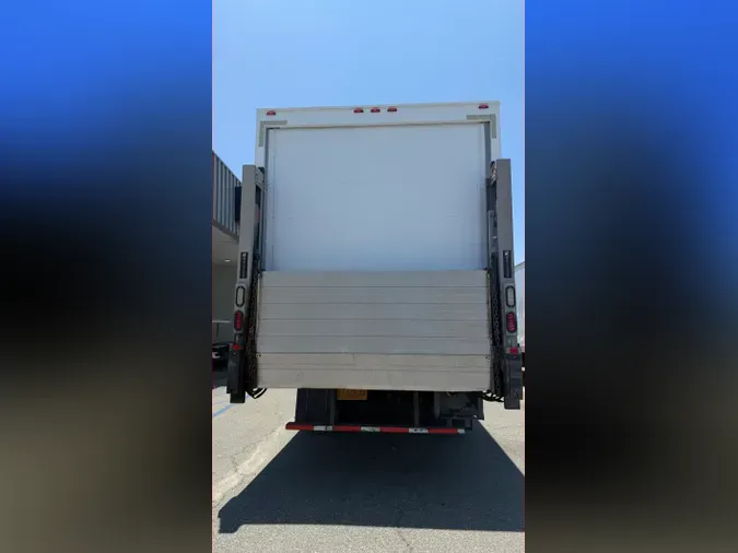 2019 FREIGHTLINER/MERCEDES M2 106