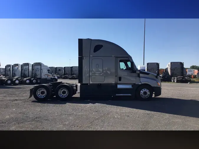 2023 Freightliner Cascadia 12684716efad436b09c0628b5f9b0e0166b
