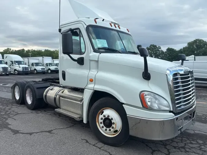 2019 FREIGHTLINER/MERCEDES CASCADIA 125