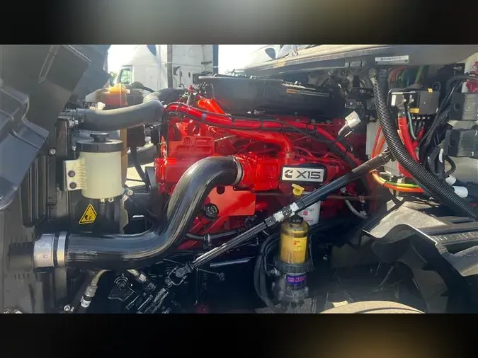 2022 INTERNATIONAL LT