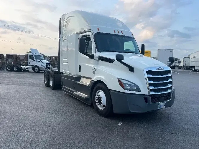 2020 Freightliner T12664ST84742f565c082c9eb26c001596413bea