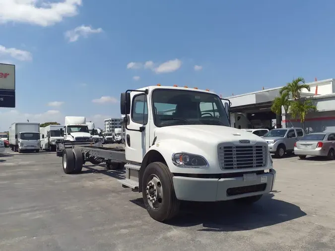 2020 FREIGHTLINER/MERCEDES M2 106
