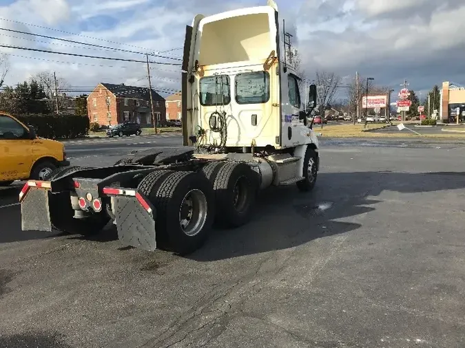 2017 Freightliner X11364ST