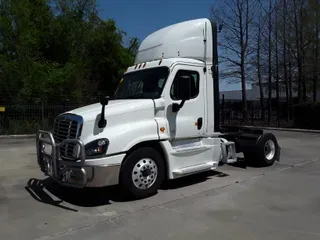 2017 Freightliner CASCADIA 125
