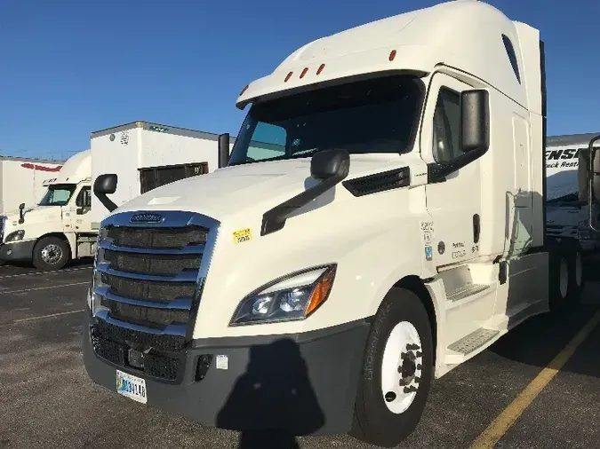 2019 Freightliner T12664ST