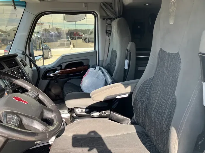 2022 Kenworth T680