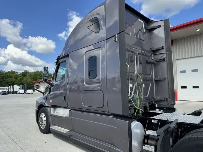 2023 Freightliner Cascadia&reg;