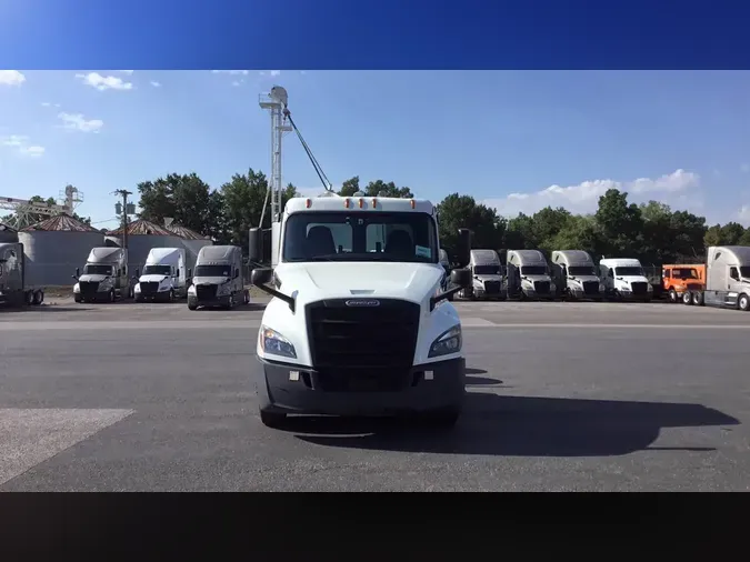 2020 Freightliner Cascadia 126847f6b408c07973a1dfb750c27aea62b