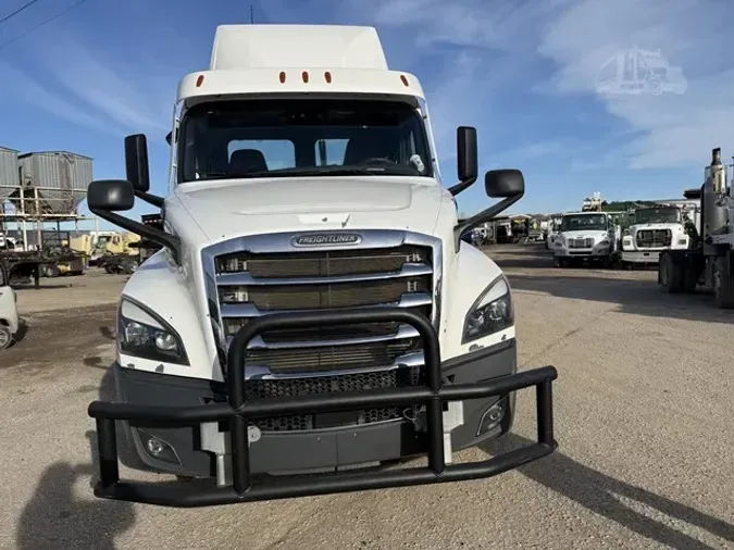 2022 FREIGHTLINER CASCADIA 126