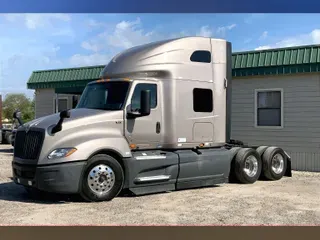 2022 INT LT625 6x4