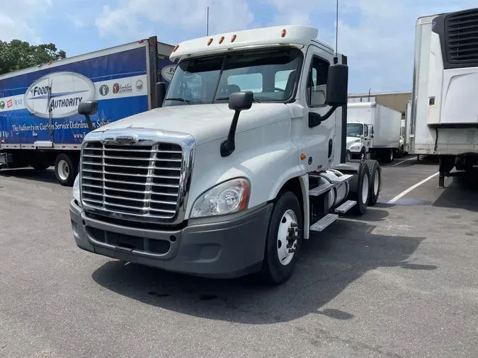 2018 FREIGHTLINER/MERCEDES CASCADIA 12584825a30dd14f9e24758e9d2fec33159