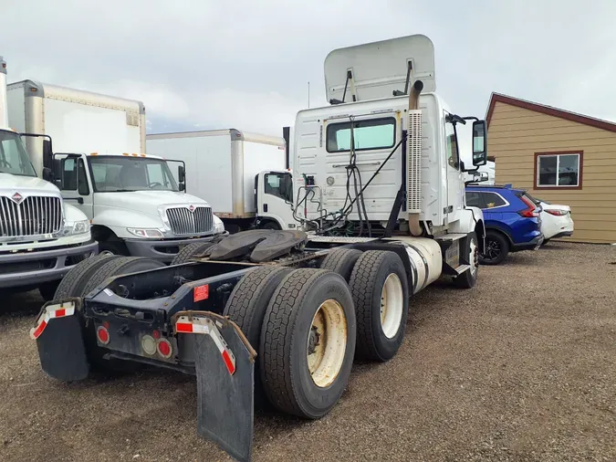 2015 VOLVO VNL64TRACTOR