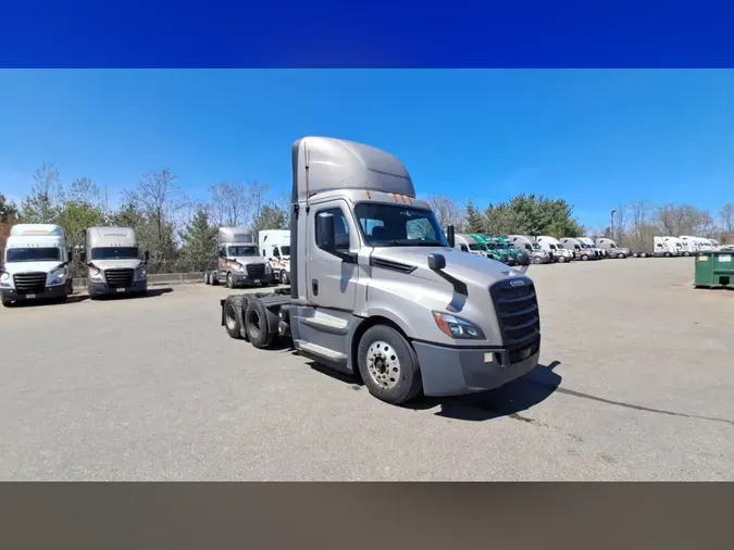2020 Freightliner Cascadia 1268482c4243a44faa4942c1736187f46ac