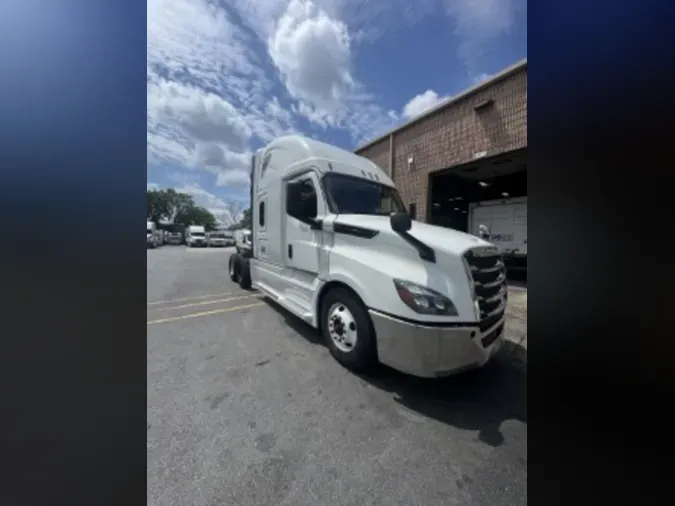 2019 FREIGHTLINER NEW CASCADIA PX12664