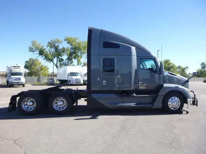 2023 Kenworth T680