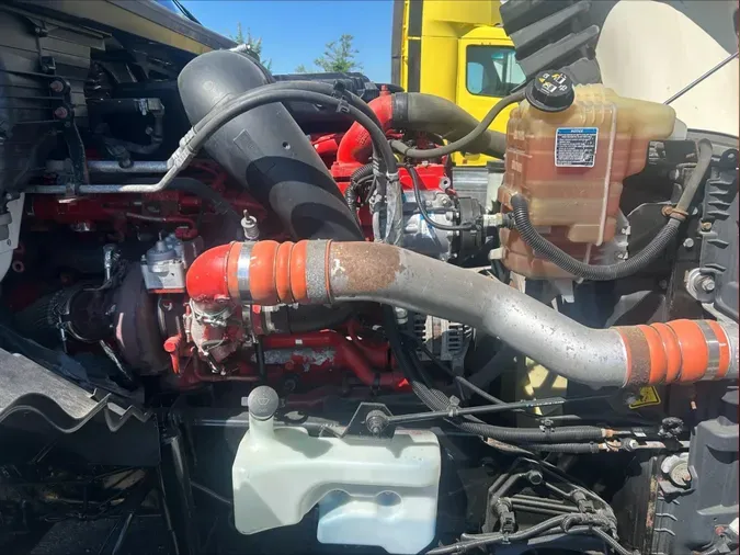 2020 International LT625