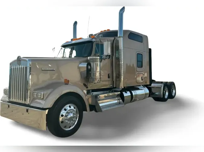 2022 Kenworth W900L84904d5facf88949d5c32fd8657c3275