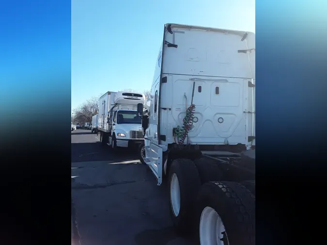 2020 FREIGHTLINER/MERCEDES CASCADIA 125