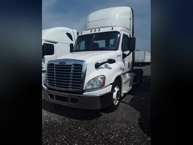 2018 FREIGHTLINER/MERCEDES CASCADIA 125