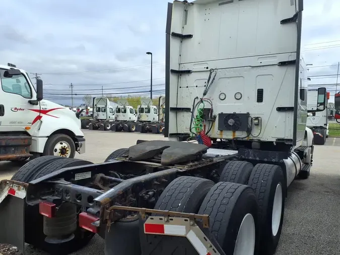 2019 NAVISTAR INTERNATIONAL LT625 SLPR CAB