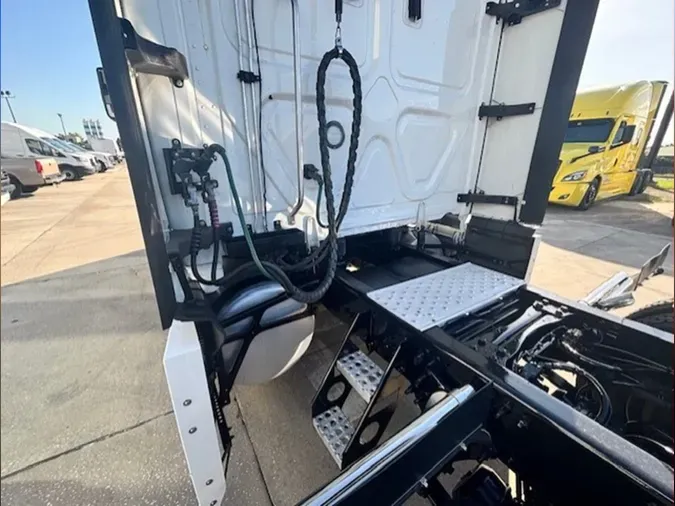 2022 Freightliner PT126SLP