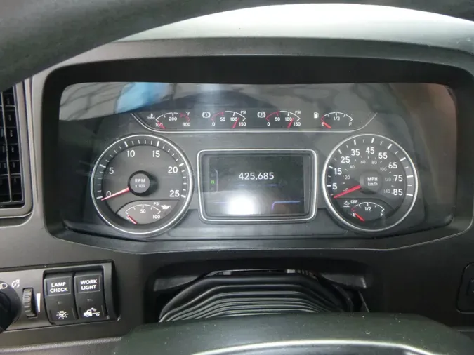2020 International LT625