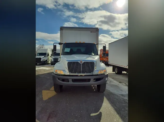 2019 NAVISTAR INTERNATIONAL 4300