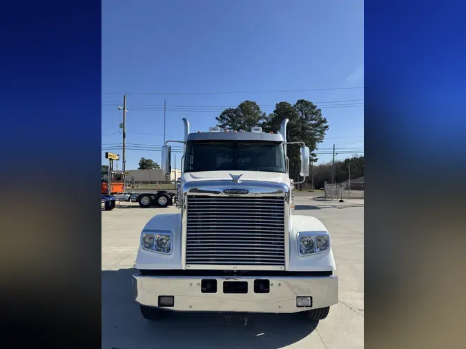 2022 Freightliner CORONADO