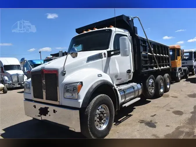 2019 KENWORTH T880