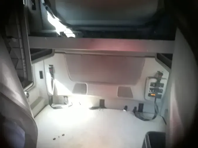 2019 NAVISTAR INTERNATIONAL LT625 SLPR CAB