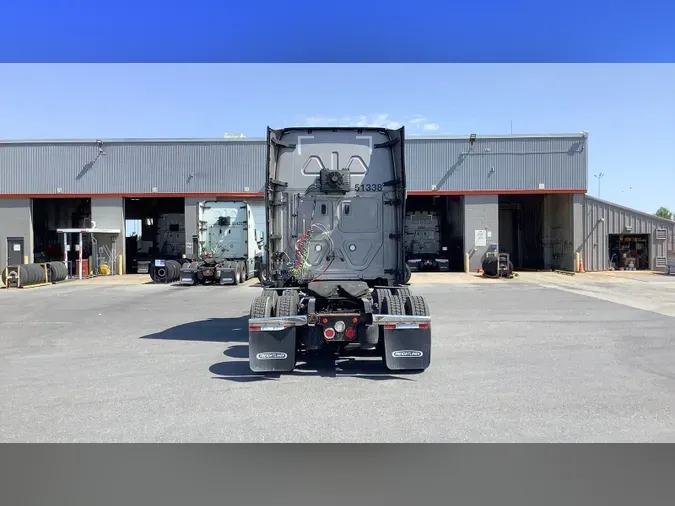 2021 Freightliner Cascadia 126849d57373c4d24eb26acf87c33416117