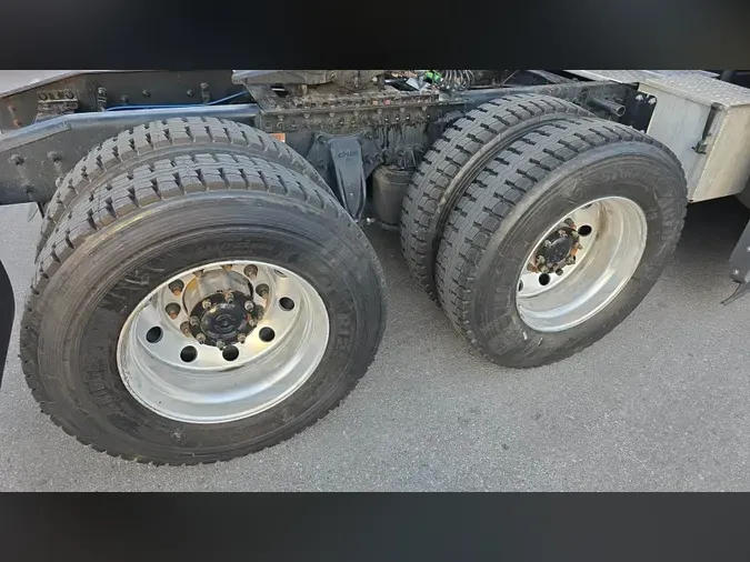 2024 Freightliner Cascadia 126