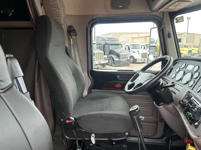 2020 Peterbilt 389