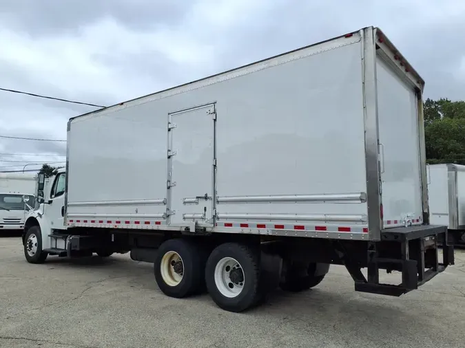 2016 FREIGHTLINER M2 106
