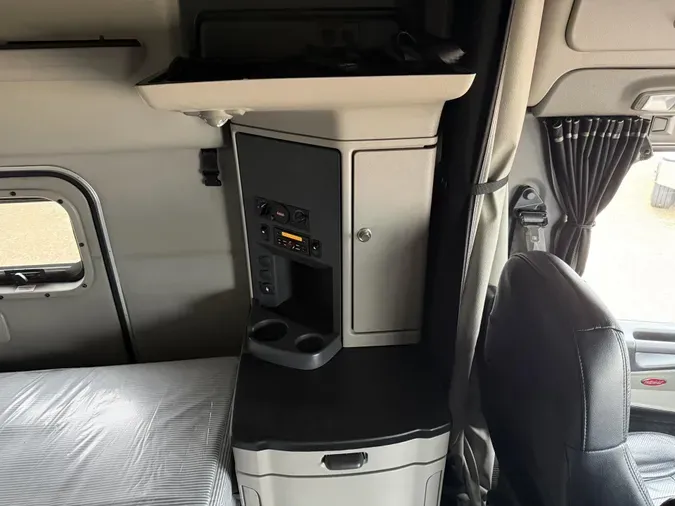 2023 Peterbilt 57984a422ec46eda2c62b8349037e719ca1