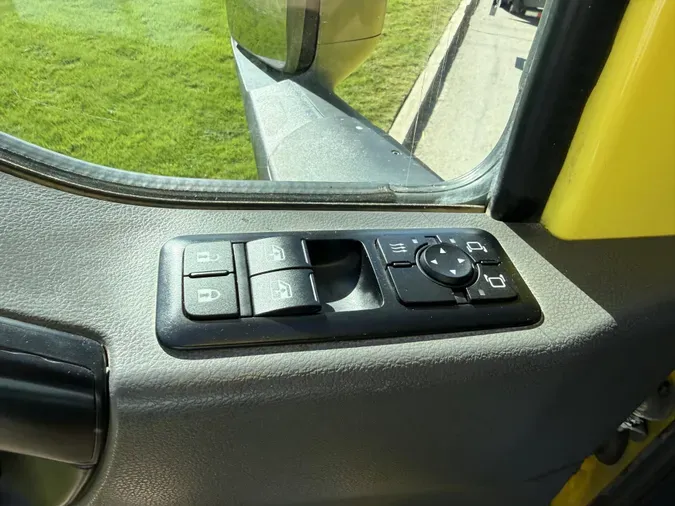 2023 International LT62584a563a287b50e4676cb36d85280aeaf