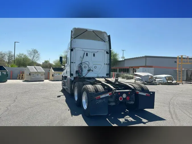 2020 Freightliner Cascadia