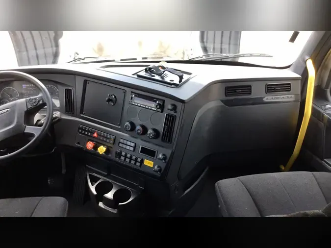 2025 Freightliner Cascadia 12684a926cca5545e096b0753ee5c33c5fc