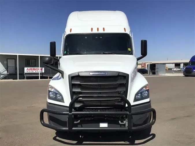 2021 FREIGHTLINER CA126