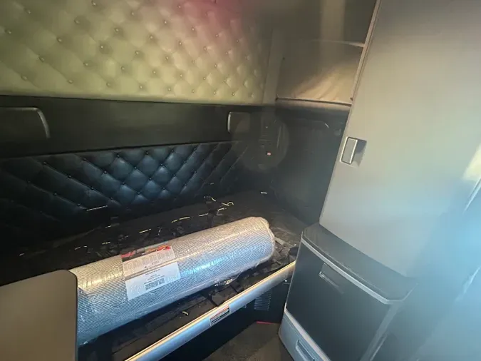 2023 Kenworth W99084af1e35b176f06b816c17e31664fc06