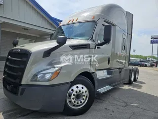 2023 FREIGHTLINER Cascadia 126