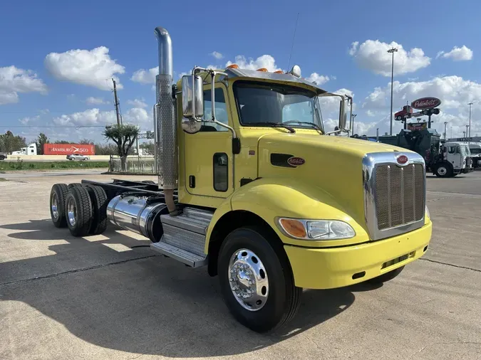 2020 Peterbilt 348