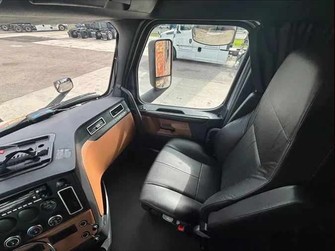 2023 Freightliner Cascadia 116